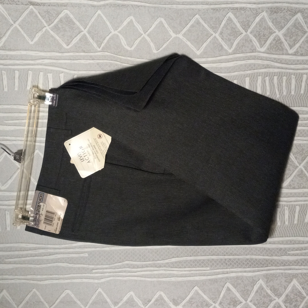 Men's Wrinkle Free Levi Action Slacks